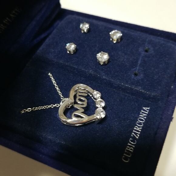 Dancraft Fine Silver Plate "Mom" Necklace set Cubic Zirconia - Picture 4 of 5